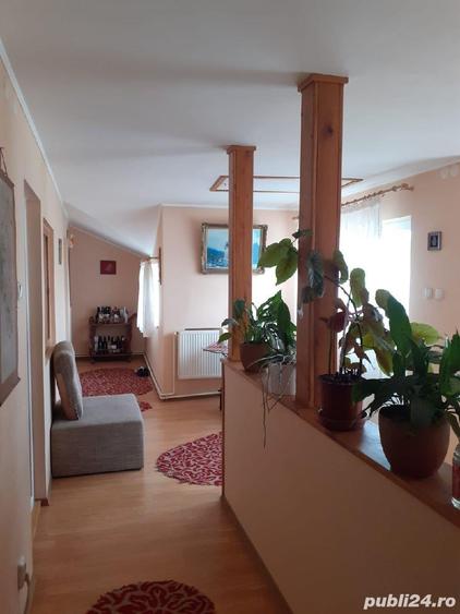 Casă cu 6 camere cu Teren 400 Mp în Călimănești