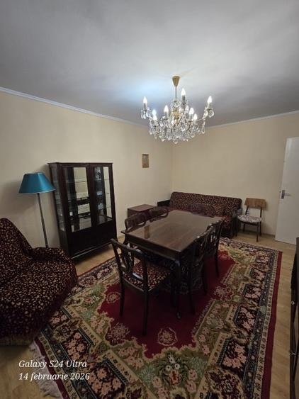 Apartament cu 2 camere decomandat în Prundu