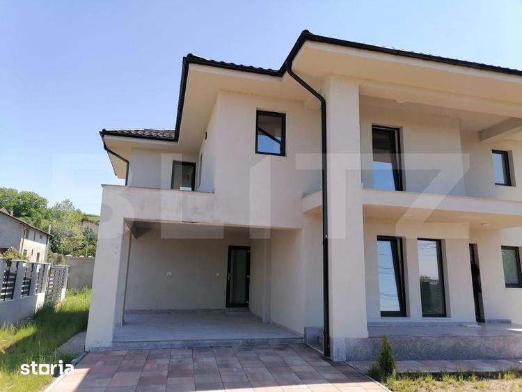Casă cu 6 camere cu Teren 488 Mp în Răzvad