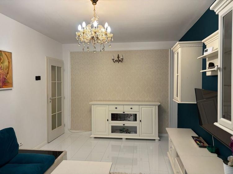 Apartament cu 2 camere decomandat în Liteni