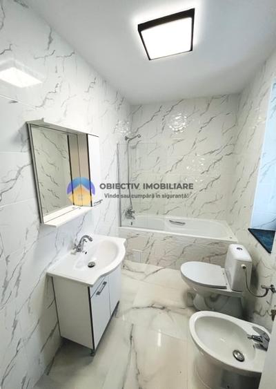 Casă cu 4 camere cu Canalizare în Calea Romanului