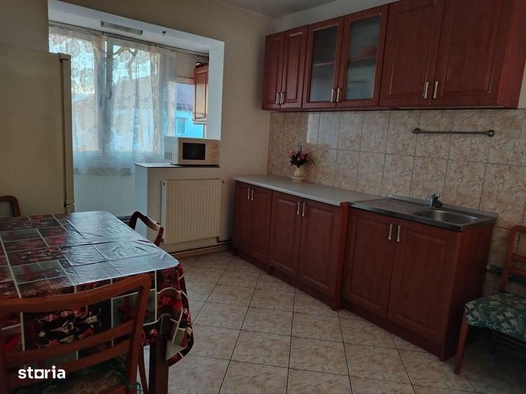 Garsonieră decomandată în Central
