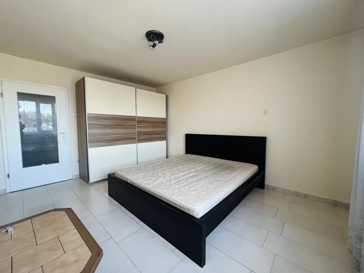 Apartament cu 2 camere semidecomandat, mobilat în Aradului