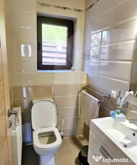 Casă cu 5 camere cu Teren 1000 Mp în Simeria