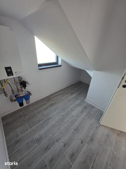 Casă cu 5 camere cu Teren 350 Mp în Becicherecu Mic