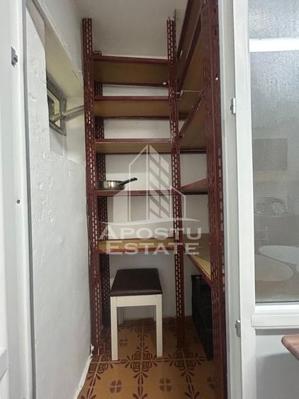Apartament cu 2 camere semidecomandat în Dâmbovița