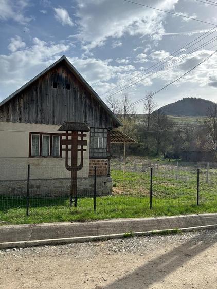 Casă cu 3 camere în Bociu
