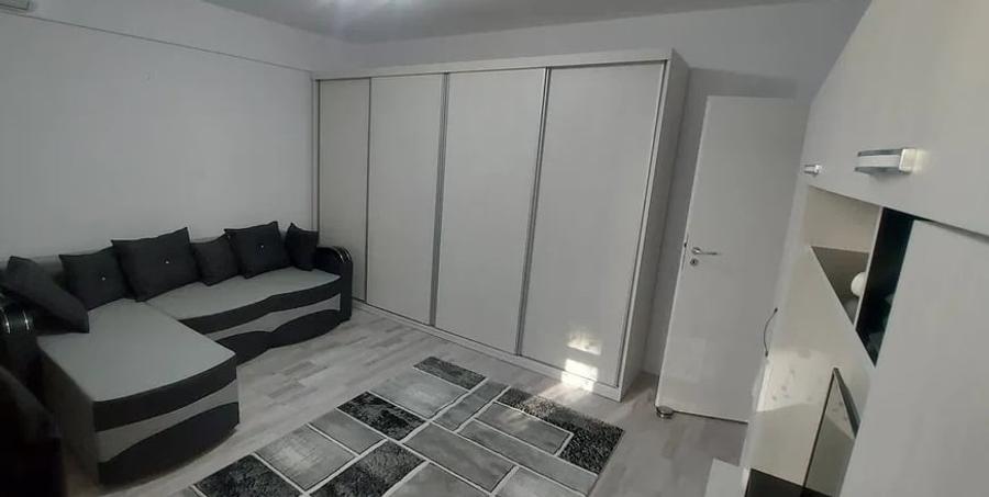 Apartament cu 2 camere decomandat, mobilat în Militari