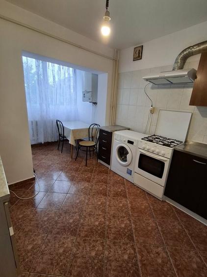 Inchiriez apartament doua camere - 3