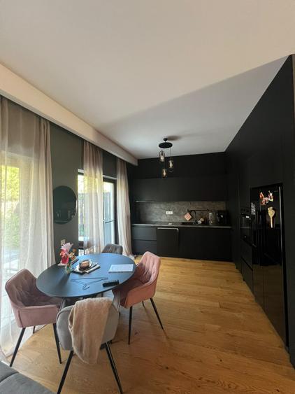 Duplex cu 4 camere cu Canalizare în Corbeanca