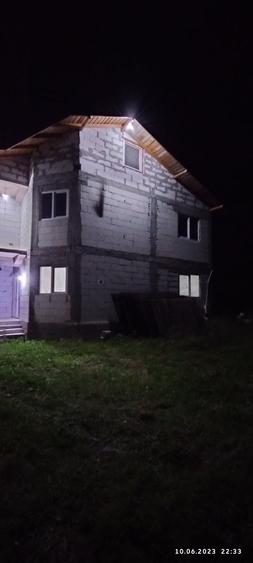 Casă cu 4 camere în Crucișoara