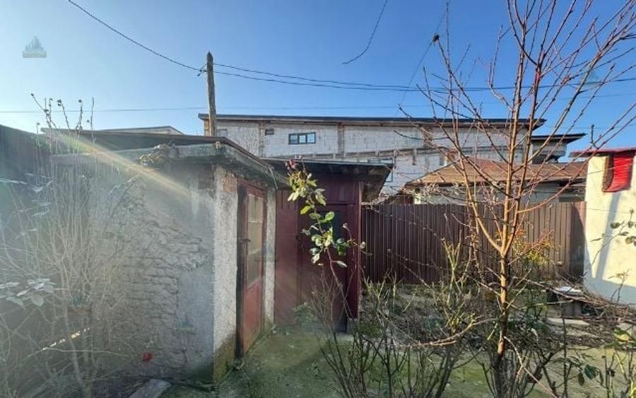 De Vânzare - Casă, Strada Griviței - 9