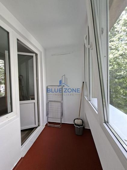 Apartament cu 3 camere decomandat, mobilat în Drumul Taberei