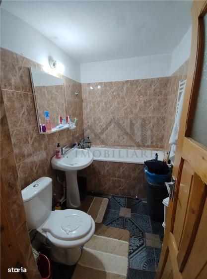 Apartament cu 3 camere decomandat, mobilat în Cug