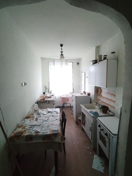 Garsonieră decomandată în Central