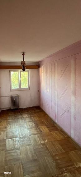 Apartament cu 3 camere în Sud