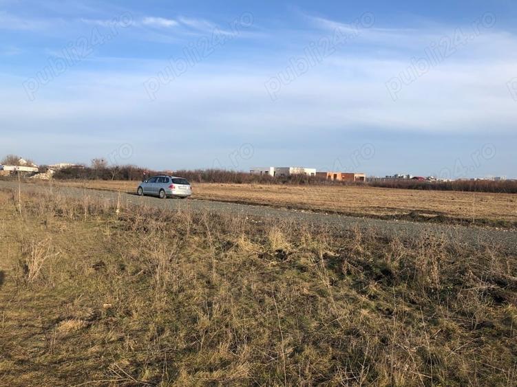 Teren de 906 mp, în Nord