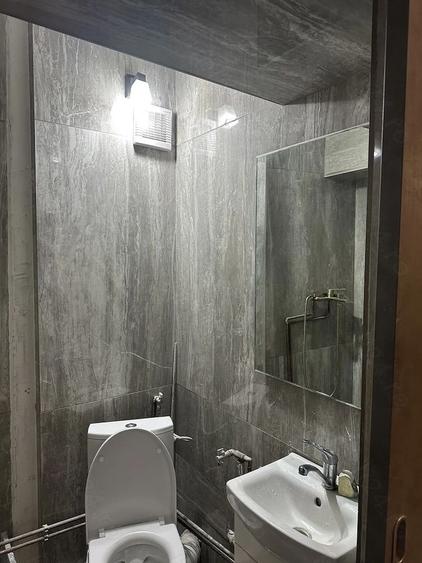 Apartament cu 3 camere semidecomandat, mobilat în Lacul Tei