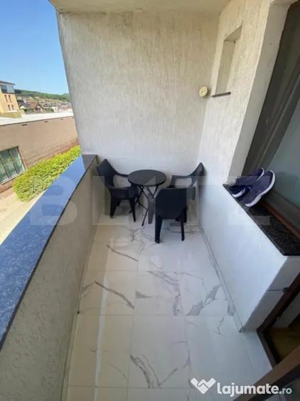 Apartament cu 3 camere decomandat în Centura