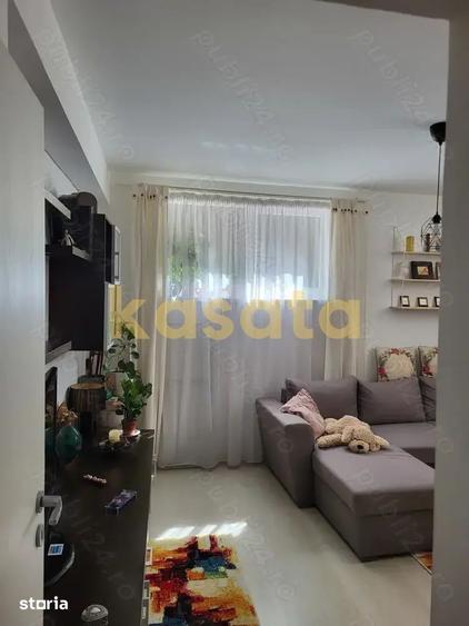 Apartament cu 3 camere, mobilat în Titan