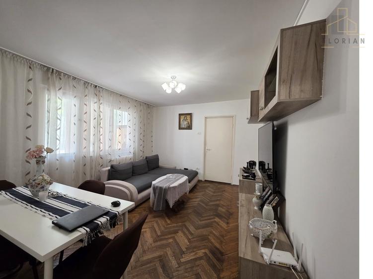 Apartament cu 3 camere semidecomandat în Circumvalațiunii