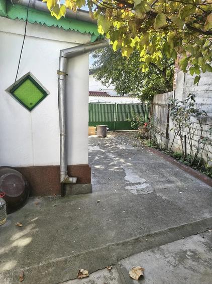 Casă cu 2 camere cu Teren 130 Mp în Ana Ipătescu