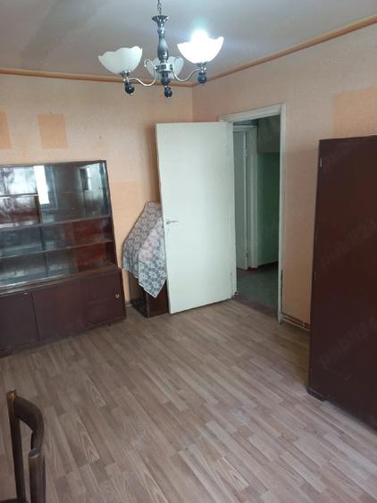 Apartament cu 2 camere nedecomandat în Central