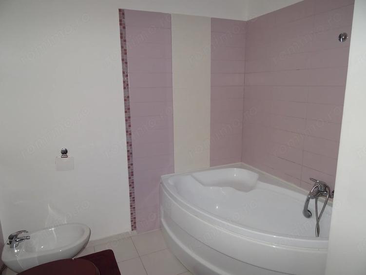 Apartament cu 2 camere semidecomandat în P-ța Unirii