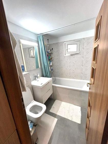 Apartament cu 3 camere decomandat, mobilat în Baba Novac