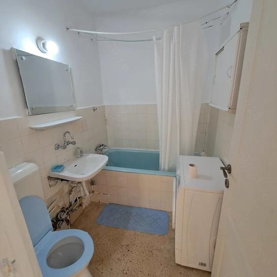 Apartament cu 2 camere semidecomandat în Grivița