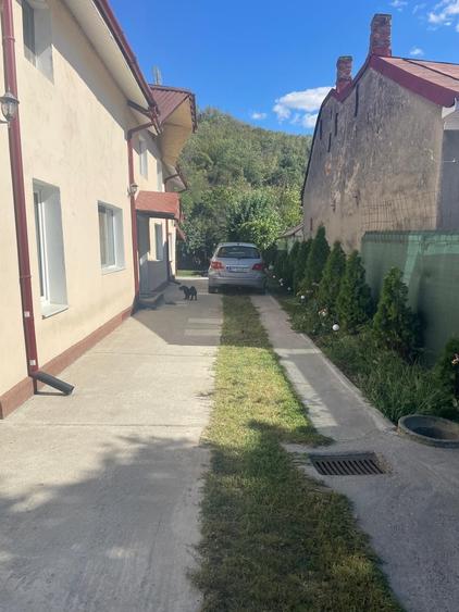 Casă cu 3 camere în Exterior Vest