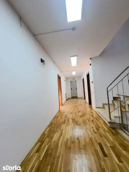 Casă cu Garaj în Militari