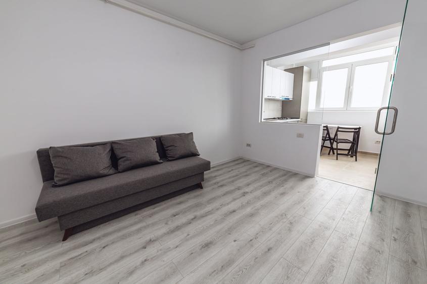 Apartament cu 2 camere semidecomandat, mobilat în Sălaj