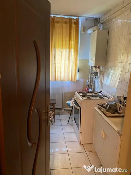 Apartament cu 2 camere semidecomandat în Țiglina 1
