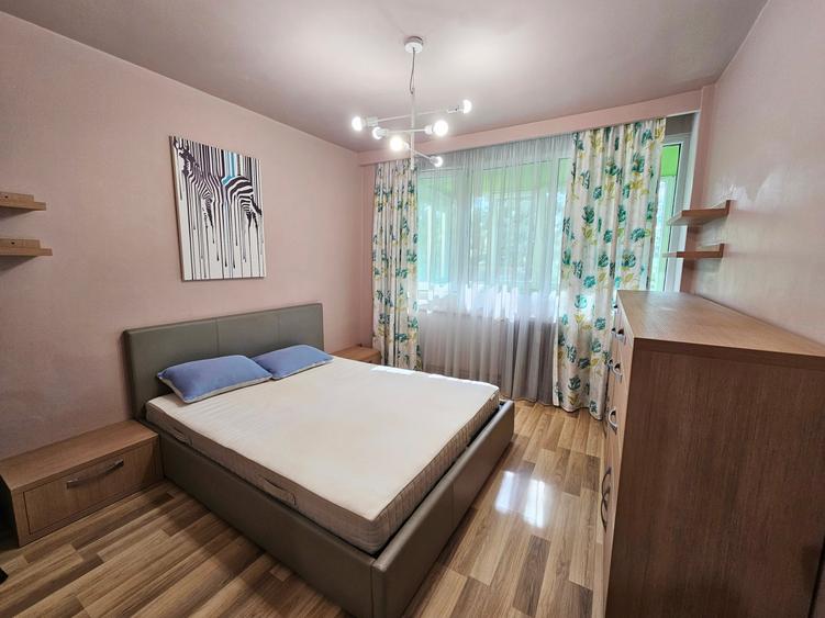 Apartament cu 2 camere semidecomandat în Lacul Tei