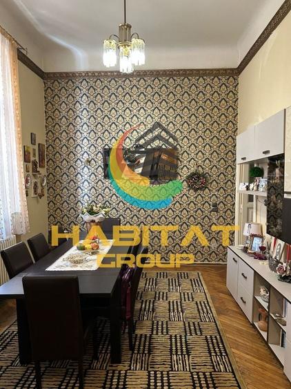 Casă cu 5 camere cu Canalizare în P-ța Romană