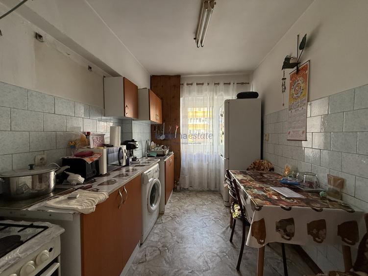 Apartament cu 2 camere decomandat, mobilat în Zorilor