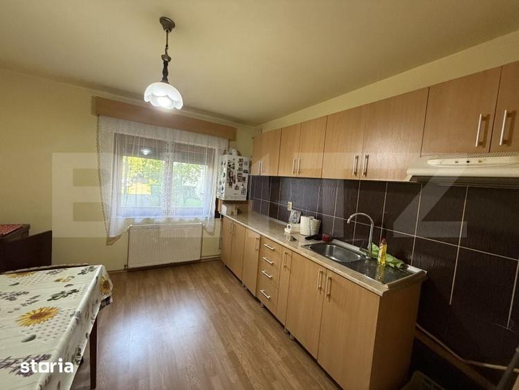 Apartament cu 3 camere decomandat în Micro 17
