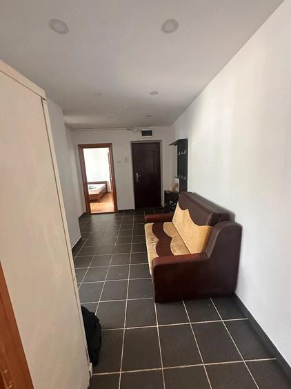 Apartament cu 2 camere decomandat în Precista