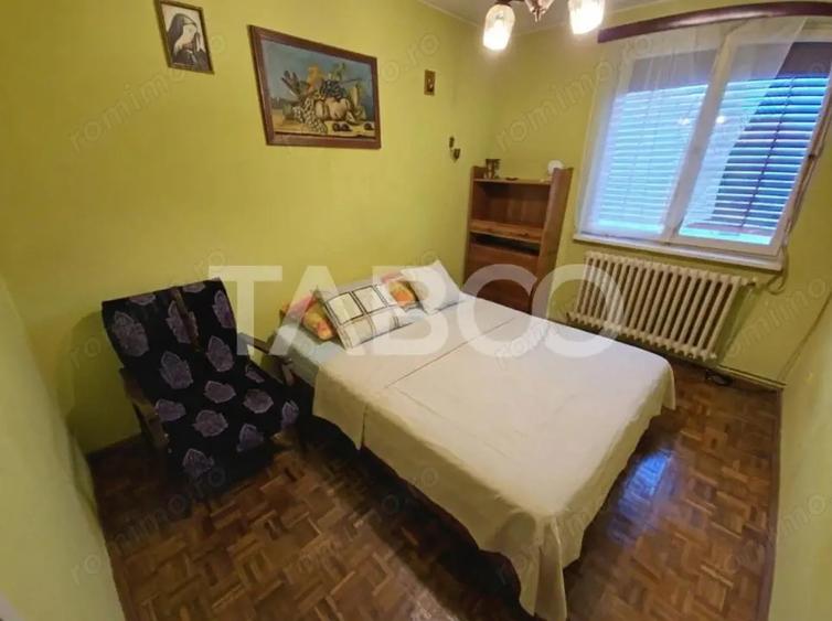 Apartament de vanzare 3 camere decomandate 2 balcoane in Strand Sibiu - 5