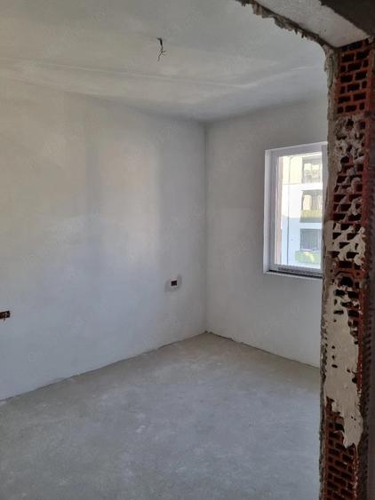 Apartament cu 2 camere decomandat în Giroc