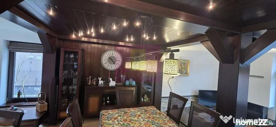 Casă cu 5 camere cu Teren 680 Mp în Central