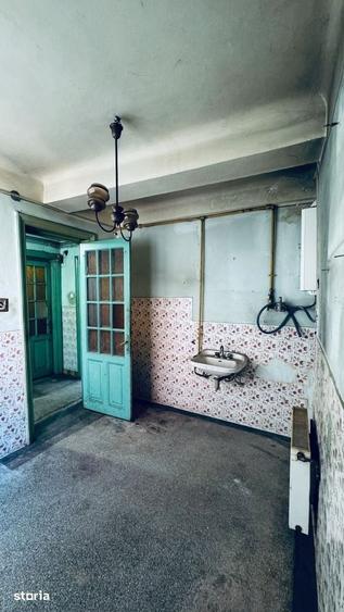 Apartament cu 4 camere decomandat în Centrul Istoric