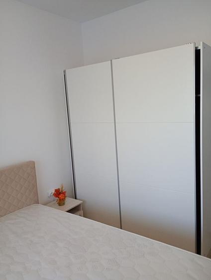 Apartament cu 2 camere decomandat în Români
