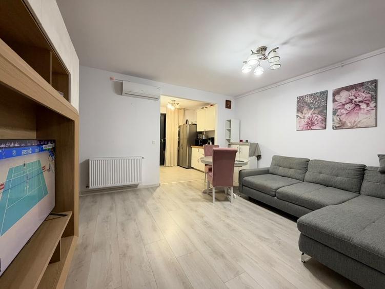 Apartament cu 3 camere decomandat, mobilat în Theodor Pallady