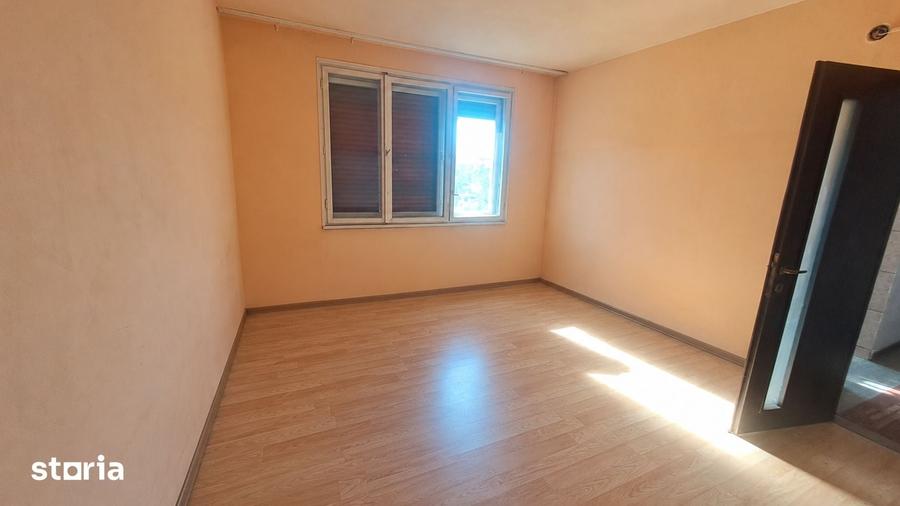 Apartament cu 2 camere decomandat în Valea Borcutului