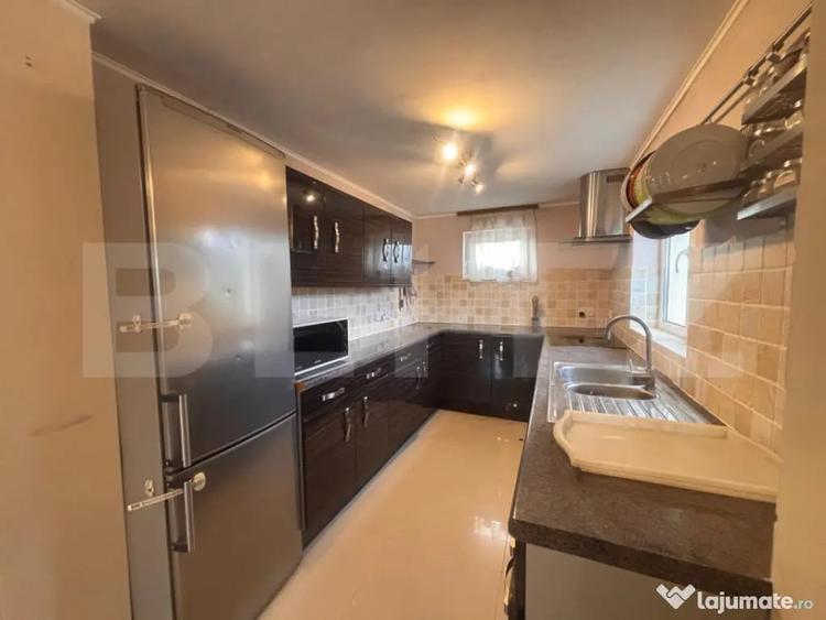 Casă cu 3 camere cu Teren 1300 Mp în Central