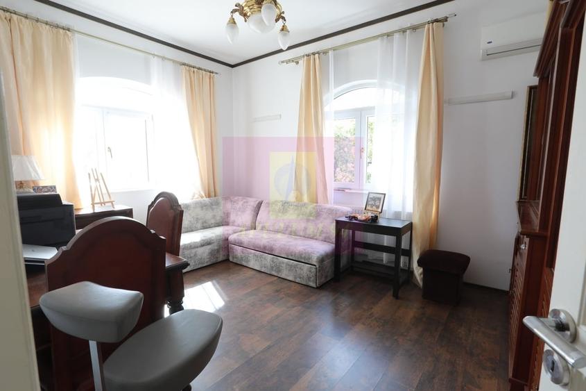 Casă cu 4 camere cu Teren 510 Mp în Săftica