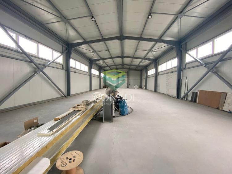 Spațiu industrial, de 3,241 mp, în Est
