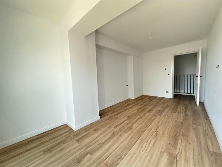 Apartament cu 3 camere decomandat în Popas Păcurari